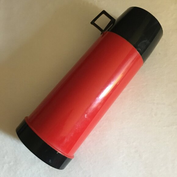 Made in England Vintage 1970s Thermos® Retro Red Bottle 16 oz - Picture 3 of 11